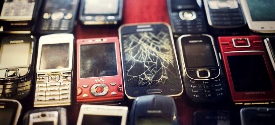 Used cell phones - header image