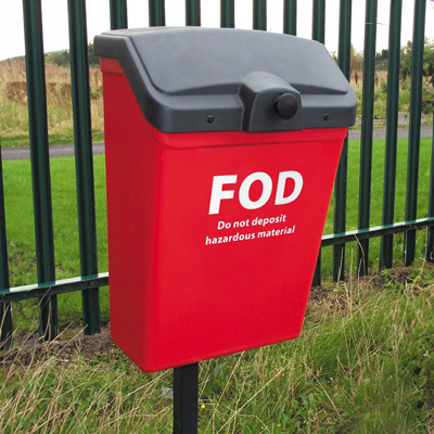 https://us.glasdon.com/images/products/400/fido-25-trash-can-red-ginc.jpg